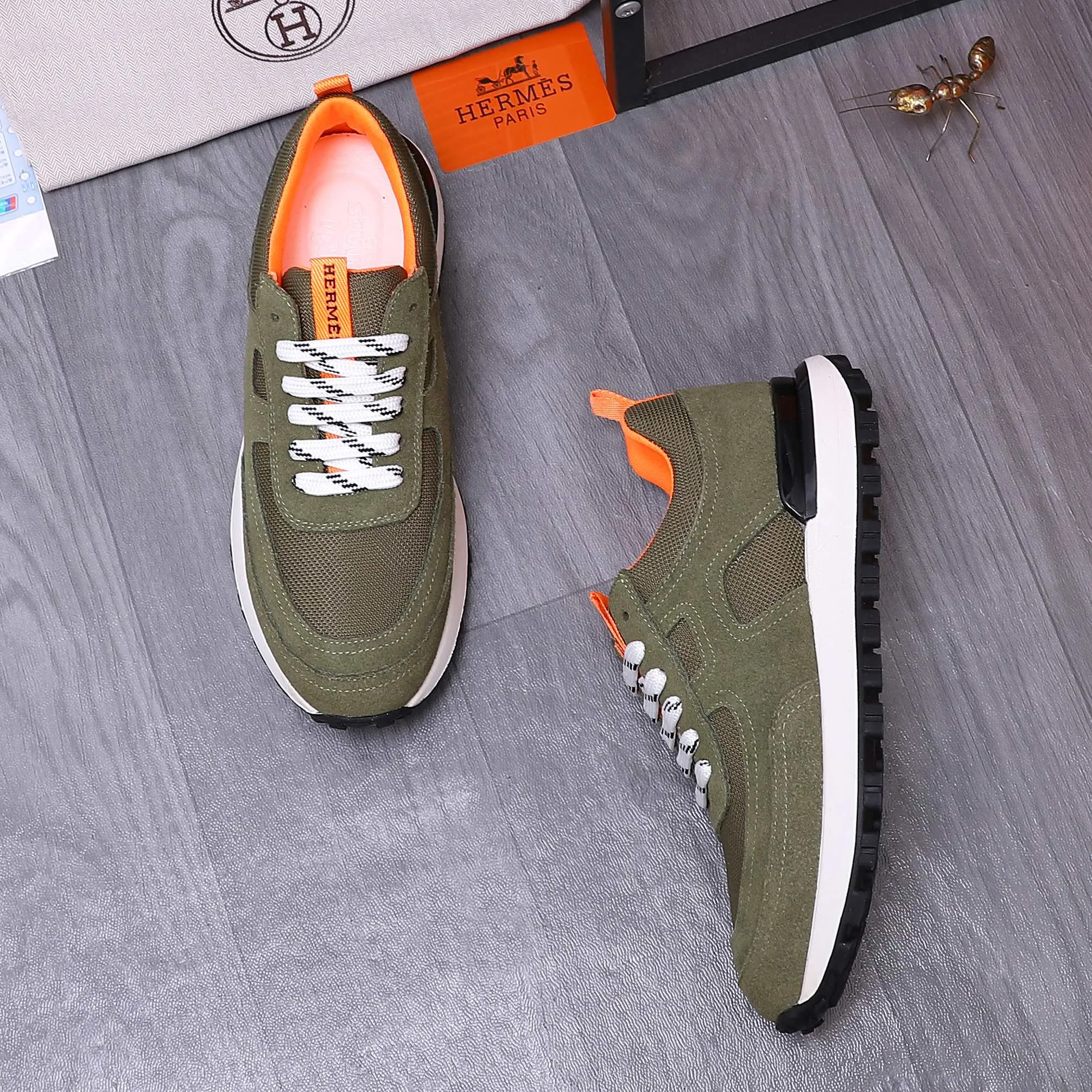 Men's shoes 💰420 Product trademark: HERMES "Hermes" casual shoes Regular size: 38-44 Product materials: Selected frosted cowhide stitching mesh upper Breathable mesh lining Cowhide insole Rubber outsole